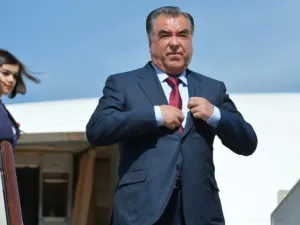 امام علي رحمن