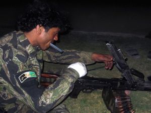 القوات الأفغانية تشنّ هجوماً لفك حصار طالبان عن مدينة جنوب البلاد