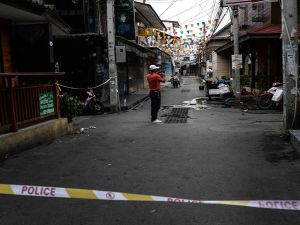 البحث عن مشتبه بهم يتواصل بعد تفجيرات تايلاند