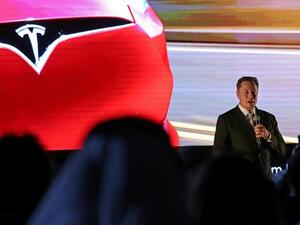 Elon Musk, the co-founder and chief executive of electric car maker Tesla, speaks during a ceremony in Dubai on February 13, 2017. (Karim Sahib/ AFP) Elon Musk, the co-founder and chief executive of electric car maker Tesla, speaks during a ceremony in Dubai on February 13, 2017. (Karim Sahib/ AFP)