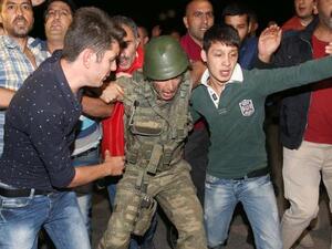 أسفرت محاولة الانقلاب عن 249 قتيلا، إضافة إلى 24 من منفذي المحاولة 