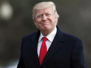 سناتورة أمريكية تقترح العودة إلى الدستور لإزاحة ترامب
