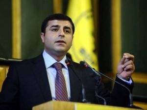 صلاح الدين دمرداش زعيم "حزب الشعوب الديموقراطي" المؤيد للأكراد