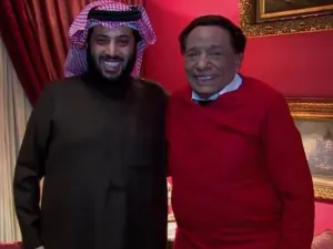 الزعيم عادل إمام والمستشار تركي آل الشيخ