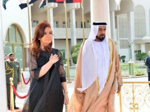 الرئيسة الارجنتينية كريستينا كيرشنر ورئيس الامارات الشيخ خليفة بن زايد ال نهيان