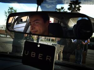 Uber has been given three dedicated areas to transport passengers to and from King Khalid International Airport.
 (Mark Ralston/ AFP) Uber has been given three dedicated areas to transport passengers to and from King Khalid International Airport.
 (Mark Ralston/ AFP)