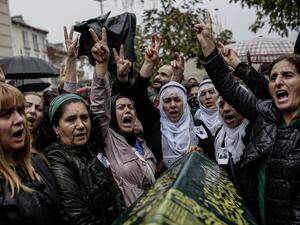 Mourners for victims of the Ankara bombing on October 11, 2015. A recent string of suicide bombings has Turkey on high-alert. (AFP/File)