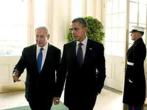 Israeli PM Netanyahu called for maintaining pressure on Iran en route to Washington Sunday for a scheduled briefing with US representatives on the recent nuclear talks in Geneva (Amos Ben Gershom/Getty Images)