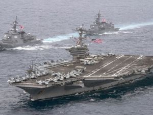  حاملة الطائرات الأمريكية "كارل وينسون"