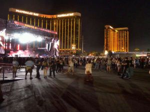 ستيفن بادوك فتح النار على تجمع في حفل موسيقي في مدينة لاس فيغاس الأمريكية