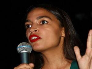 المرشحة للانتخابات في ولاية نيويورك الأمريكية جوليا سالزار