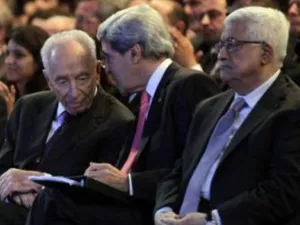 وزير الخارجية الاميركي جون كيري يعرض إتفاق الاطار بين الجانبين الاسرائيلي والفلسطيني خلال اسابيع