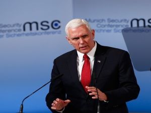 نائب الرئيس الأميركي مايك بينس