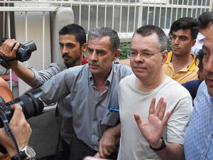  القس الأمريكي أندرو برونسون