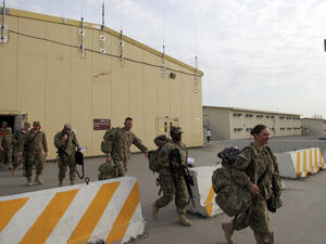 بولندا اقترحت على الولايات المتحدة نشر فرقة مدرعة أمريكية دائمة الوجود على أراضيها