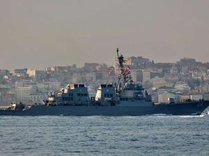 تعتبر المدمرة "USS Carney" أول قطعة بحرية أمريكية تدخل مياه البحر الأسود في العام الجديد