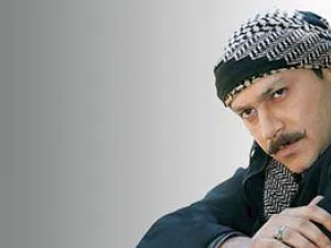 الفنان وائل شرف "العكيد معتز"