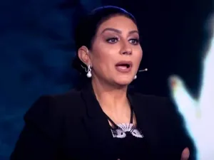 وفاء عامر