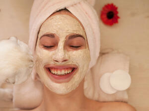 بشرة رائعة ومشرقة هي حلم كل امرأة خصوصًا في مناسبة خاصة كعيد الام