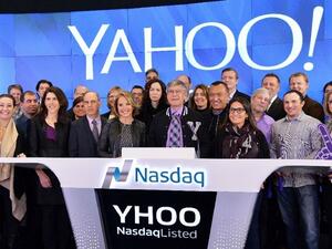 Yahoo employees ring the Opening Bell at NASDAQ MarketSite in New York, on March 2, 2015. (Slaven Vlasic/ AFP) Yahoo employees ring the Opening Bell at NASDAQ MarketSite in New York, on March 2, 2015. (Slaven Vlasic/ AFP)