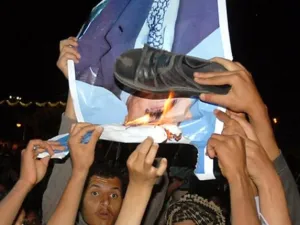 صالح يرفض وجود قطريين في حفل توقيع انهاء الازمة 