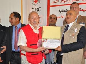 وفاة مؤسس الهلال الأحمر اليمني عبدالله الخميسي