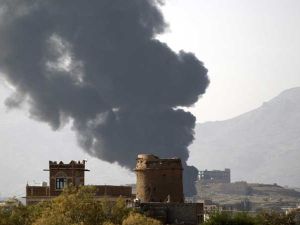 غارات جوية للتحالف العربي على مواقع في اليمن