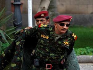 الضابط اليمني طارق محمد عبد الله صالح