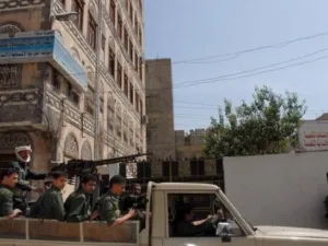 قال مصدر أمني يمني إنه لم تنتقل من إيران إلى اليمن قيادات من تنظيم القاعدة