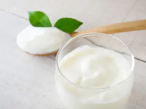 اللبن من الأطعمة الغذائية التي ينصح بإدراجها في النظام الغذائي

