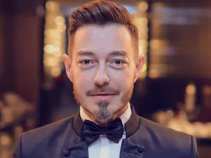 الفنان أحمد زاهر
