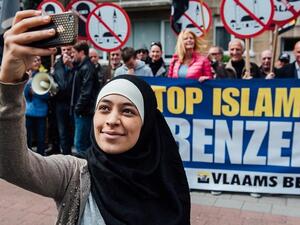 زكية بالخيري، طالبة تجارة كانت في طريقها لمعرض مخصص للثقافة الإسلامية