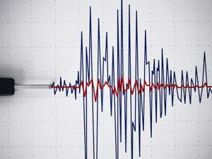 ذكر مركز المسح الجيولوجي الأمريكي أن قوة الزلزال بلغت 6.3 درجة 