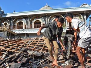 منذ زلزال الأحد حصلت 355 هزة ارتدادية متفاوتة القوة وزلزال الخميس كان الأقوى 
