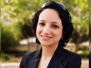 How to Thrive as An Entrepreneur by Helping Others: Interview with Omnia Eteyari