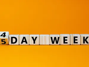 Why Is the New 4.5 Day Week Better for the UAE's Economy?