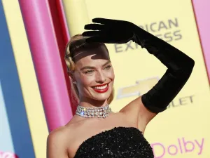 Barbie movie stirs up doll collectors' market
