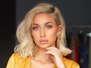 مودل روز