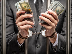 Samsung's Chief Sentenced for 2.5 Years in Prison Over Corruption Scandal