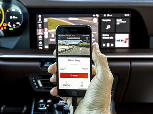 ميزة جديدة لمالكي سيارتي بورشه ‎‎911‎ و ‎‎718‎ بدون تكاليف إضافية: تطبيق ‎Porsche Track Precision‎ لتسجيل بيانات القيادة على المضمار متوفر الآن مع المزيد من الوظائف