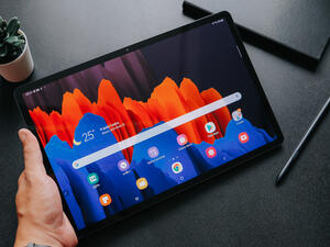 Egypt Inks Contract with Samsung to Localize Tablets Industry