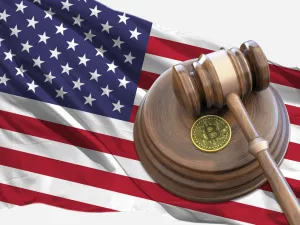 Crypto News Recap: Bitcoin Rebounds to Highest Since May, US Senators Brawl Over Crypto Tax