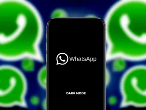 تحديث تجريبي لواتساب يتيح الوضع الداكن للمستخدمين