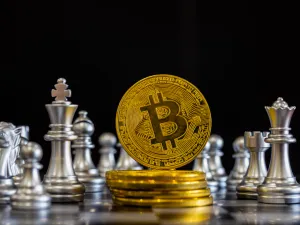 Crypto News Recap: Bitcoin Tops $62K As Traders Eyes ETF Approval
