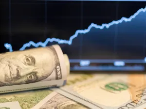 Dollar Slips As US Job Report Eases Interest Rate Concerns