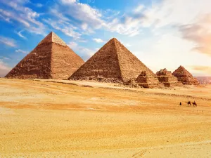 مصر: فيروس كورونا يصيب قطاع السياحة بالركود