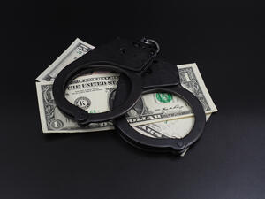 Dubai Arrests Gang who Tried Selling $4 Million Fake Currencies