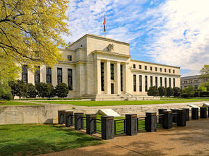 U.S. Federal Reserve Launches Repurchase Deal for International Monetary Authorities