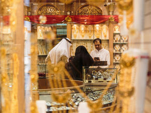 Gold Prices Today: 24K Retreats Slightly to Dh225