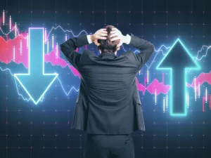 Asian Stocks Seek to Stabilize Amid China's Economic Growth Worries